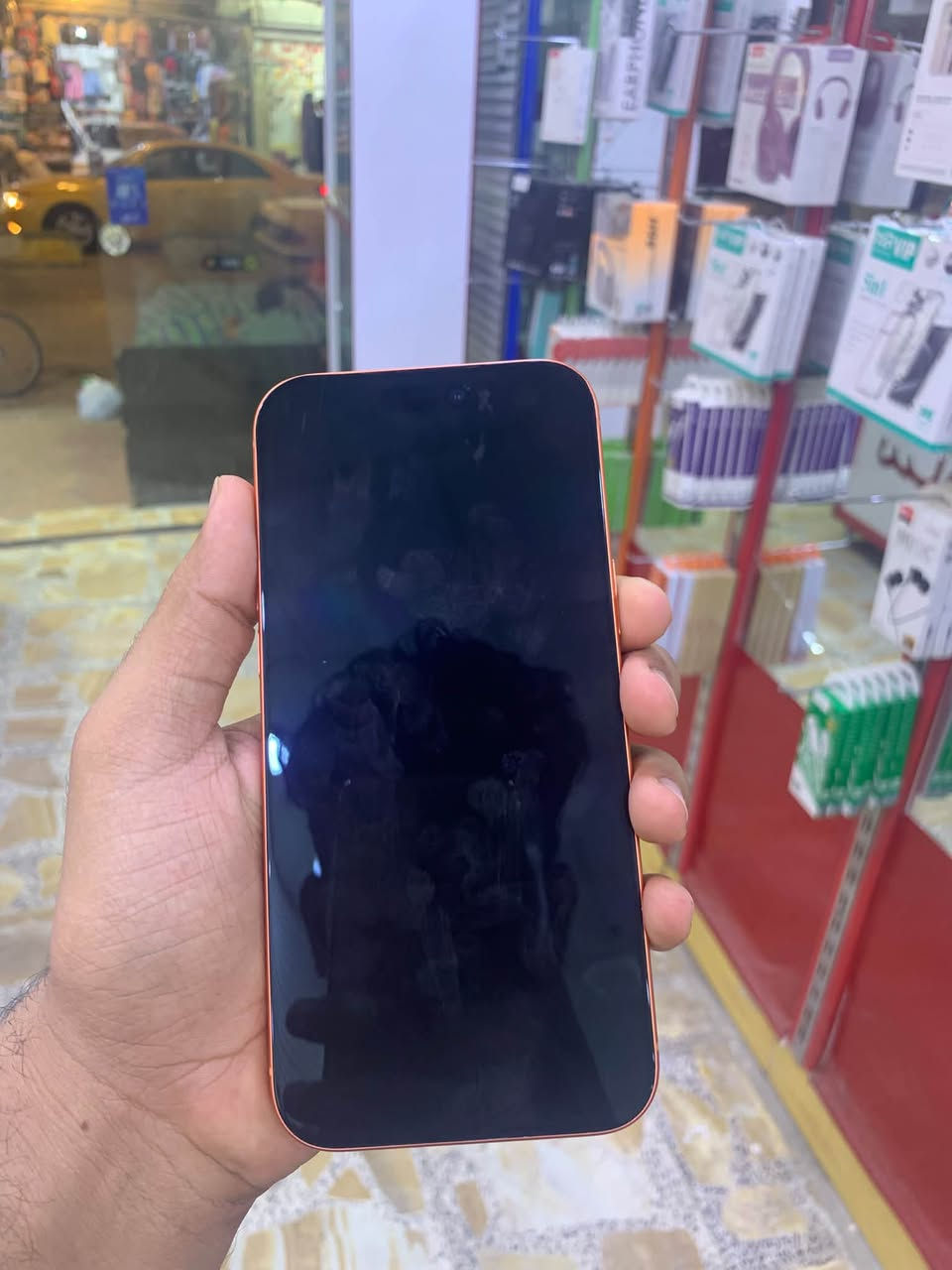 17 برو ماكس
ذ256

ب95

شرق اوسط 

نضيف جدا 

متوفر مكاني الشطرة 

***********

يتوفر توصيل كافة انحاء العراق

نص مكتوب في الصور:
- 9:51
- حالة البطارية
- عادية
- تعمل بطارية iPhone هذه على النحو المتوقع. حول البطارية والضمان...
- الحد الأقصى للقدرة
- ٩٥٪
- هذا قياس لقدرة البطارية مقارنة بقدرتها عندما كانت جديدة. قد تتسبب القدرة المنخفضة بتقليل ساعات الاستخدام بين عملية الشحن والأخرى.
- عدد الدورات
- ۳۱۸
- هذا هو عدد مرات استهلاك iPhone لقدرة البطارية. معرفة المزيد...
- تاريخ التصنيع
- آب ٢٠٢٥
- أول استخدام
- تشرين الأول ٢٠٢٥