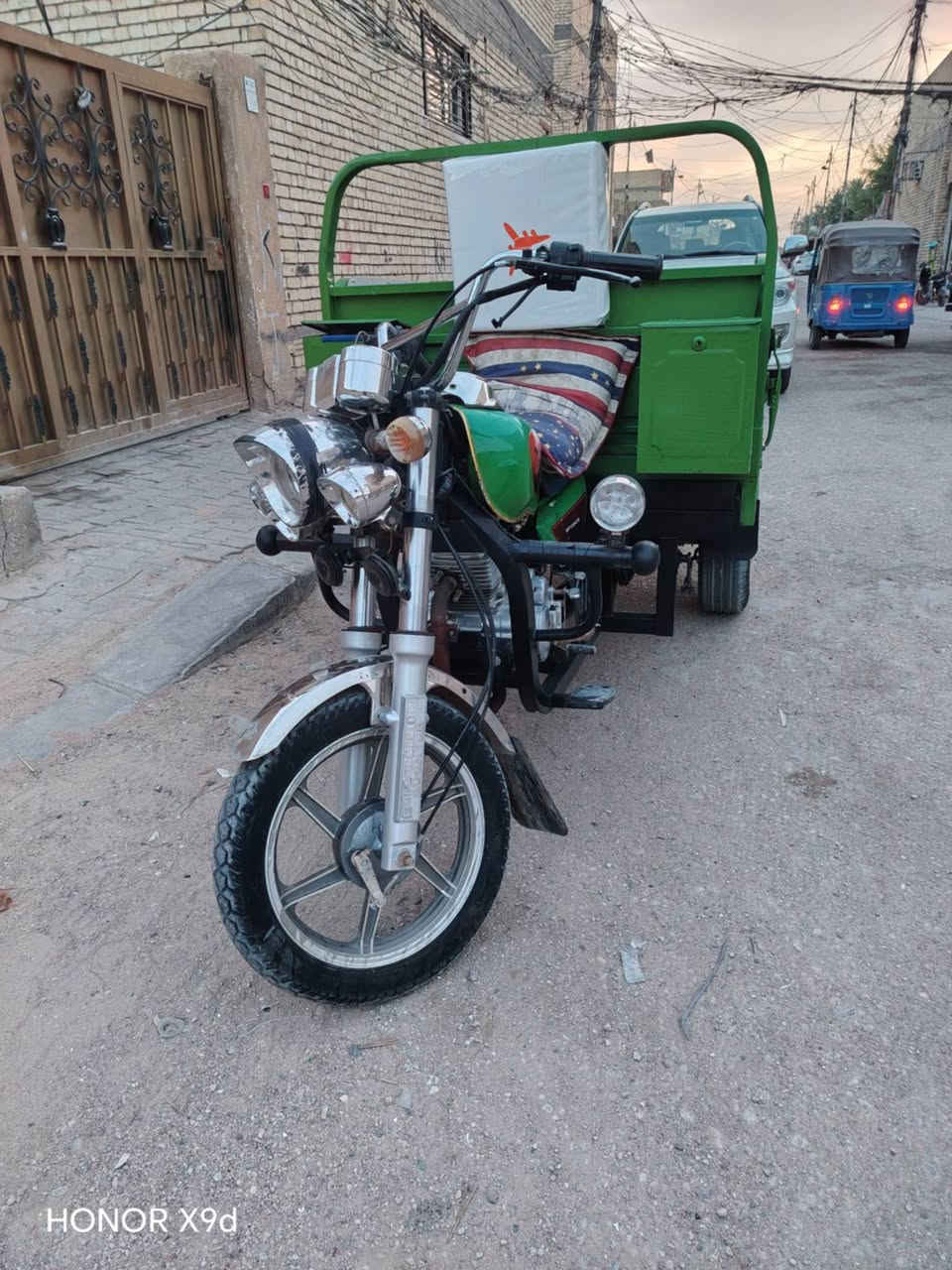 سلام عليكم ستوته للبيع مديل 22اوراق اصوالي يم مكتب حسين السعر خاص مكاني كربلاء حي شهداء الموضفين///***********مامتواجد ع فيس

نص مكتوب في الصور:
- HONOR X9d