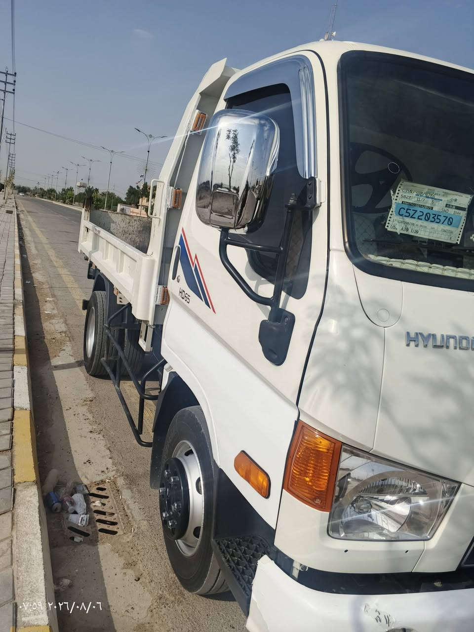 سلام عليكم
كنتر هونداي 2023
محرك 4000
رقم نكليزي بغداد 
تخم تأير جديد 
دوشمه جديده 
تبريد تدفئه
ام الهاف 
كاشف ضباب 
اشاره جانبيه 
***********
***********

