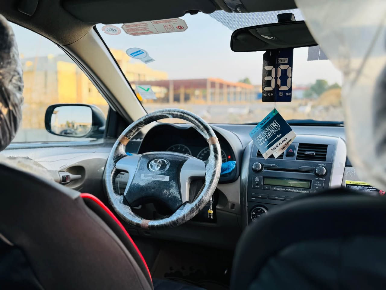 TOYOTA COROLLA 2012 XLI
كورولا مۆدێل 2012 XLI 
ڕەنگى سپى 
گێڕ و مه كينه ى به شه رت
سه وت و سه رف و خه له لى نييه به شه رت
(( ده رگاى سايه قى گوراوه به بيلاد)) 
ئێرباگی نه ته قيوه
مواسەفات
بطاقه ى بنزين هه يه
( - شاشه - كامێرا - مه كينه گه وره - ويل كه پ - ناو كريمى   - حاسە )
چوارتايه و ويلى لۆكى له ژێرداييه
سه نه وى و ڕه قه مى تازه يه 
گێڕ و مه كينه و كاره باى  و هه موو گيانى به شه رت
سعر 123$
***********
*********** شمشمل, السليمانية
