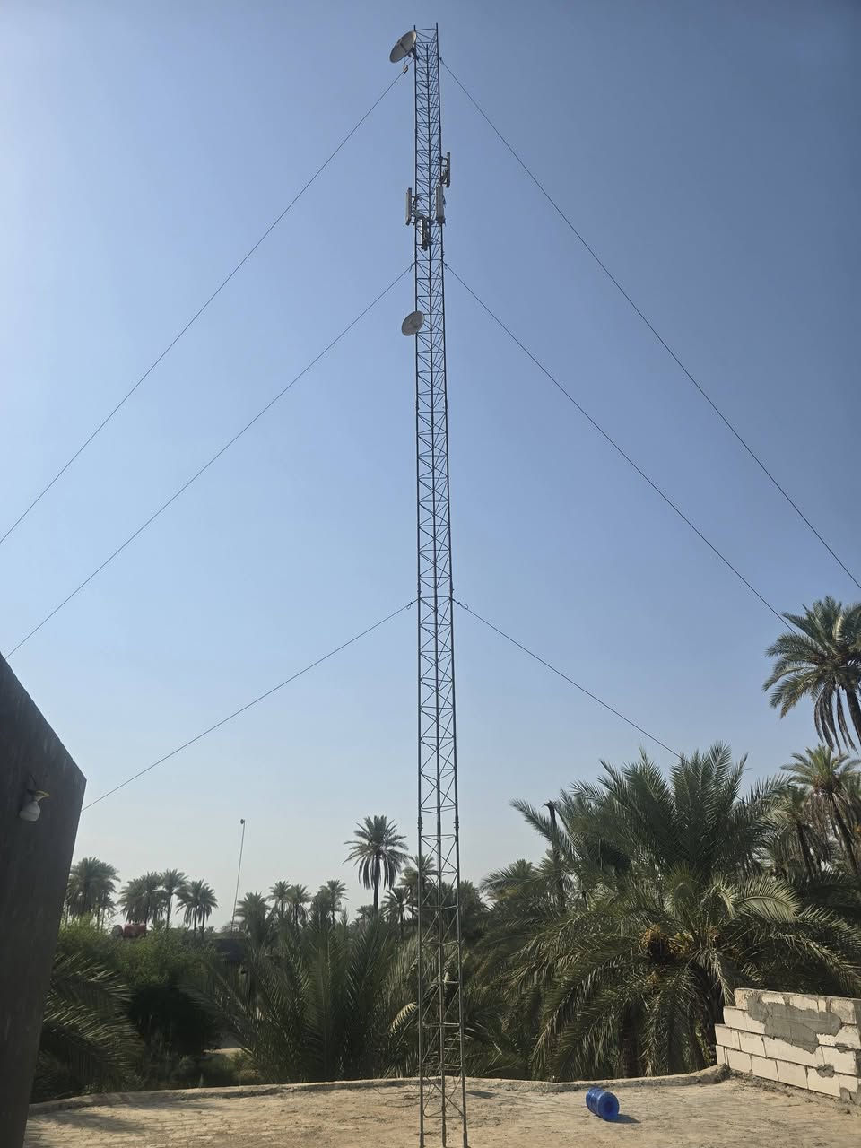 تم تفصيخ ونصب ١٨ م كربلاء طويريج.
***********
علاء

