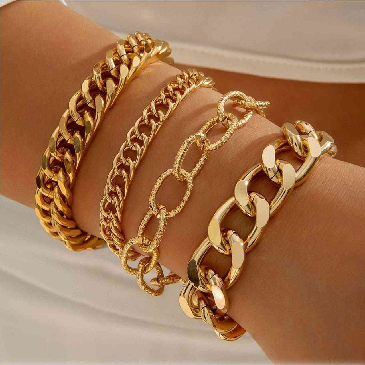 سيتات سوارات كوريه 
الدرزن 12 سيت
سعر الدرزن 30  الف
للججز واتساب او مراسله الصفحه 
*********** 
***********
