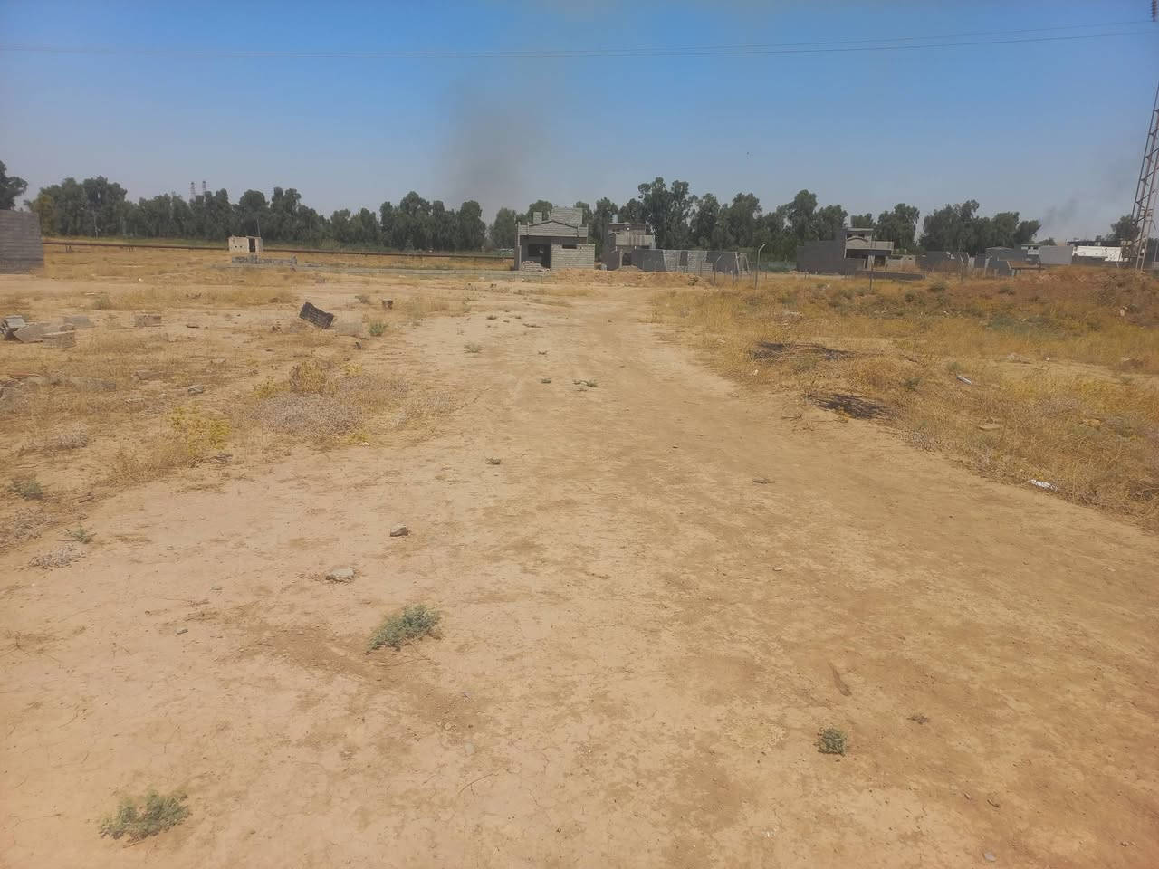 قطعة أرض للبيع حي الشهداء الثانيه مساحه 250 متر خوش مكان سعرها 8 مليون
***********
