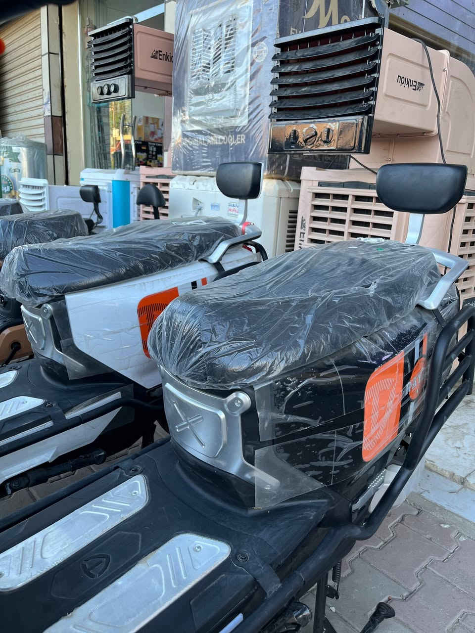 🔥🏍️ إلى زبائن شركة الخمائل الكرام 🏍️🔥
وصلتكم تشكيلة مميزة من الدراجات، اختاروا اللي يناسبكم 👇

💥 وحش الكون
⚡ ريان حجم 14
🔥 R9

✨ جودة، أناقة وأداء يخليك تختار بثقة ✨

📍 العنوان: واسط – قضاء الصويرة – شارع كصيبة
📩 للاستفسار: مراسلة الصفحة
📞 رقم الشركة: ***********

🏍️ شركة الخمائل للدراجات
اختيارك يبدأ من الخمائل 🤍
