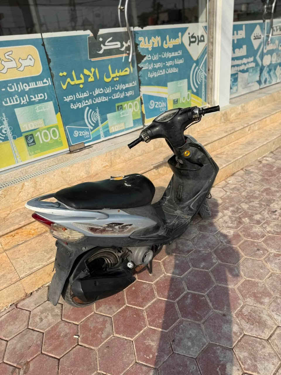 ماكس للبيع
السلام عليكم ماكس للبيع بلاديه نكرة سلف الدراجه كامله ما ناقصها شي بس هندر السعر 750مكاني بصره جزيره  ***********
