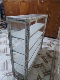ميز المنيوم • ارتفاع ١٤٠ • طول ١٤٠
