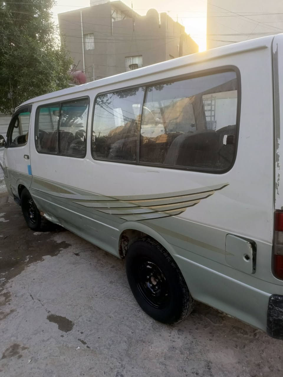 جنبي  ادوات سياره جاهزه اي نقص مابيه ***********
