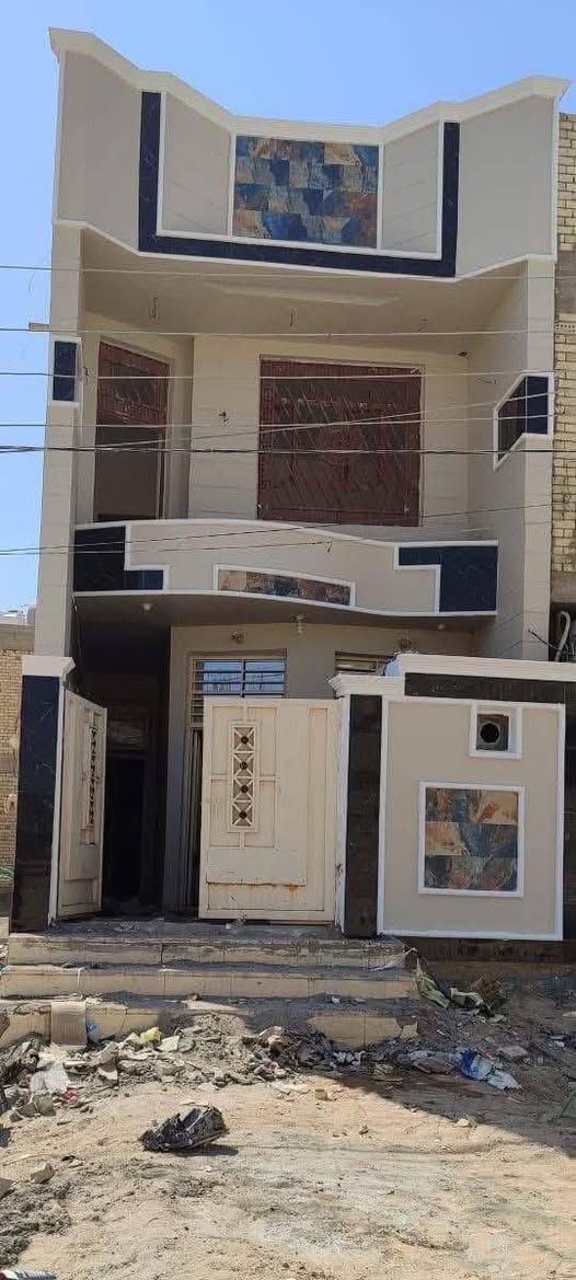 اعمالنا في مجال الصبغ والديكور الداخلي والخارجي
للبيت الأنيق 
واسعار مناسبه وعمل سريع جدا وديكور ايكحل عيون البيت 
***********

نص مكتوب في الصور:
- *********** محمد الصباغ للصباغ والديكورات ترميم المنازل بجميع الالون و الماركات ازلة الصبغ الفابيوني والرملي صبغ كافة انواع الجدران أو الحديد ازلة الاملاح والرطوبة عمل بديل الرخام المرمري تصفير وتنعيم الجدران بالجهاز اخفاء التشوهات او حفر الرطوبة في الجدران الصبغ قابل للغسل تنظيف موقعي ما بعد العمل جمال وتناسق البيت في الالوان