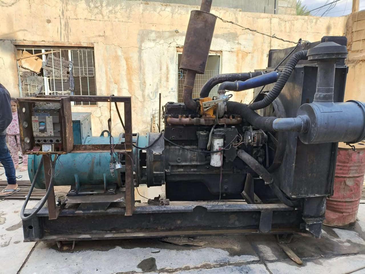 مولدات عدد2 للبيع
النوع سكانيا 44_ 42
الاول 42/300-kv
الثاني 44/400-kv
ابيع فحص على الحمل
للاستفسار ***********
