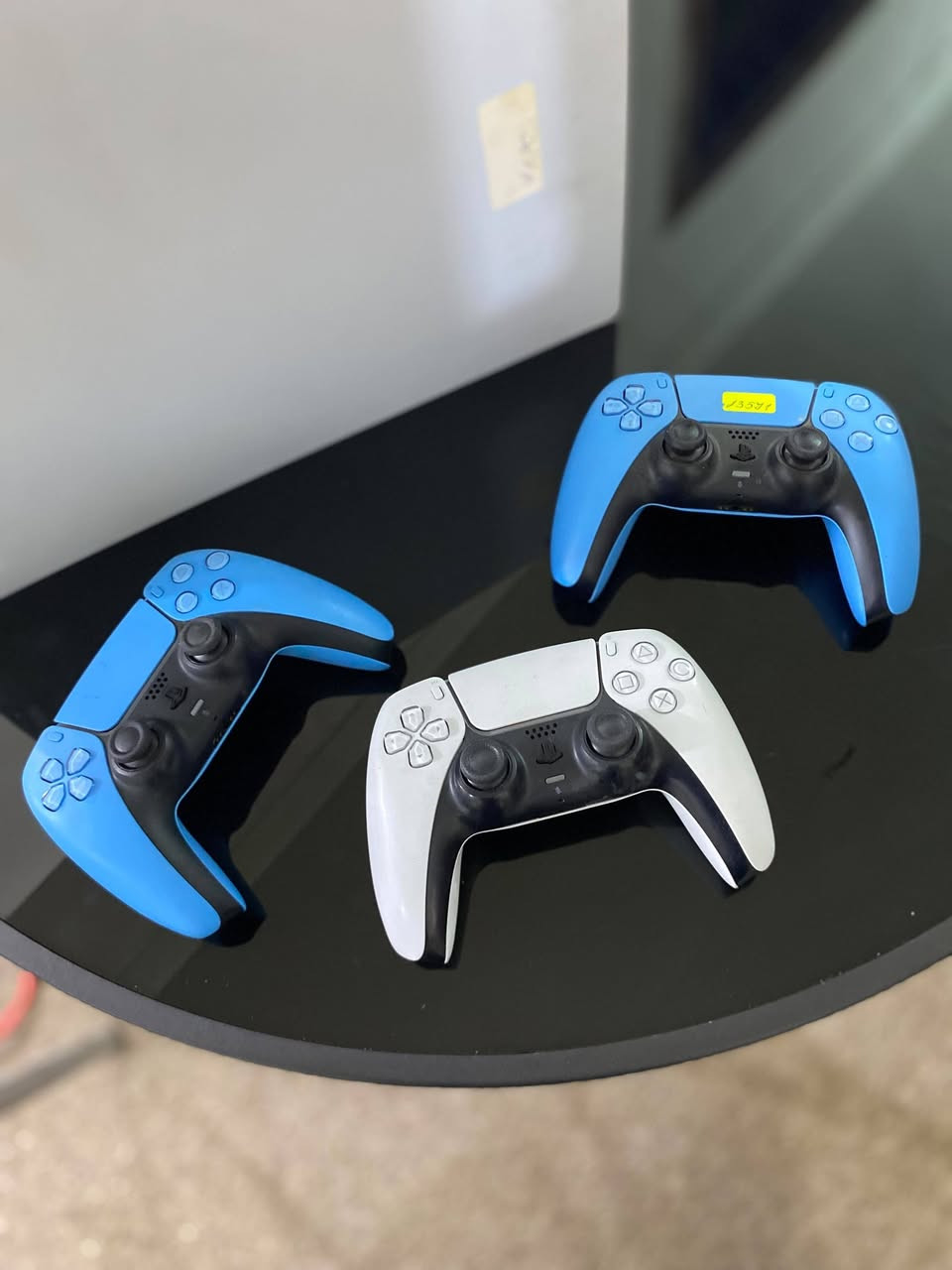 Ps 5 فات
نظيف جداً العدد 3
جويستك العدد 10
Ups نوعية ممتازة
شاحن لاسلكي العدد 3
اقراص بيس 21 العدد 3

متوفرة و بأسعار مناسبة
للأستفسار واتساب ***********
