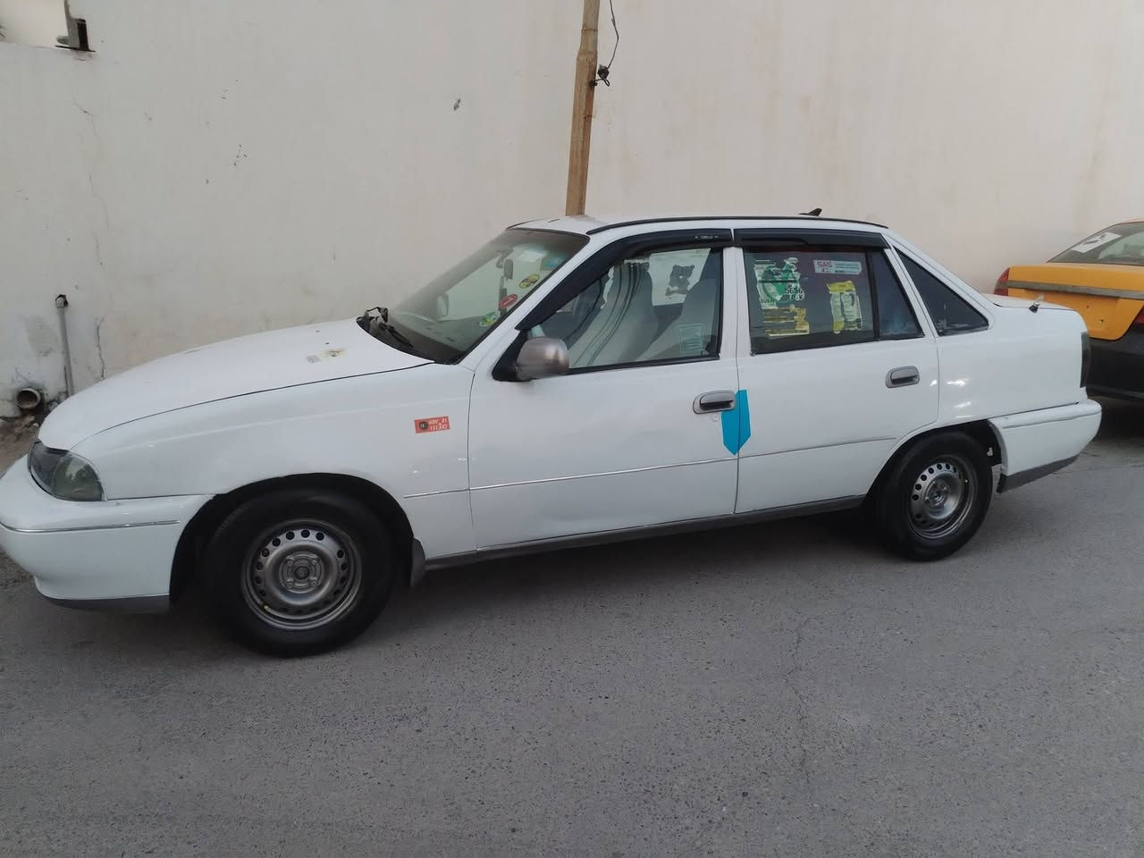 للبيع دايو سلو موديل95  رقم كركوك مشروع وطني لحد2028 امجدد دفتر بانزين سيارا كير اوتوماتيك  كير شرط محرك 18 تبريت سيارا كير محرك صدر كهربيات كامل بدون نقص صبخ حزام بدون ضرب بدون خياس فقط جماليه سعر 22 وبي مجال قليل مكن كركوك ***********،شرط تحويل وكاله
