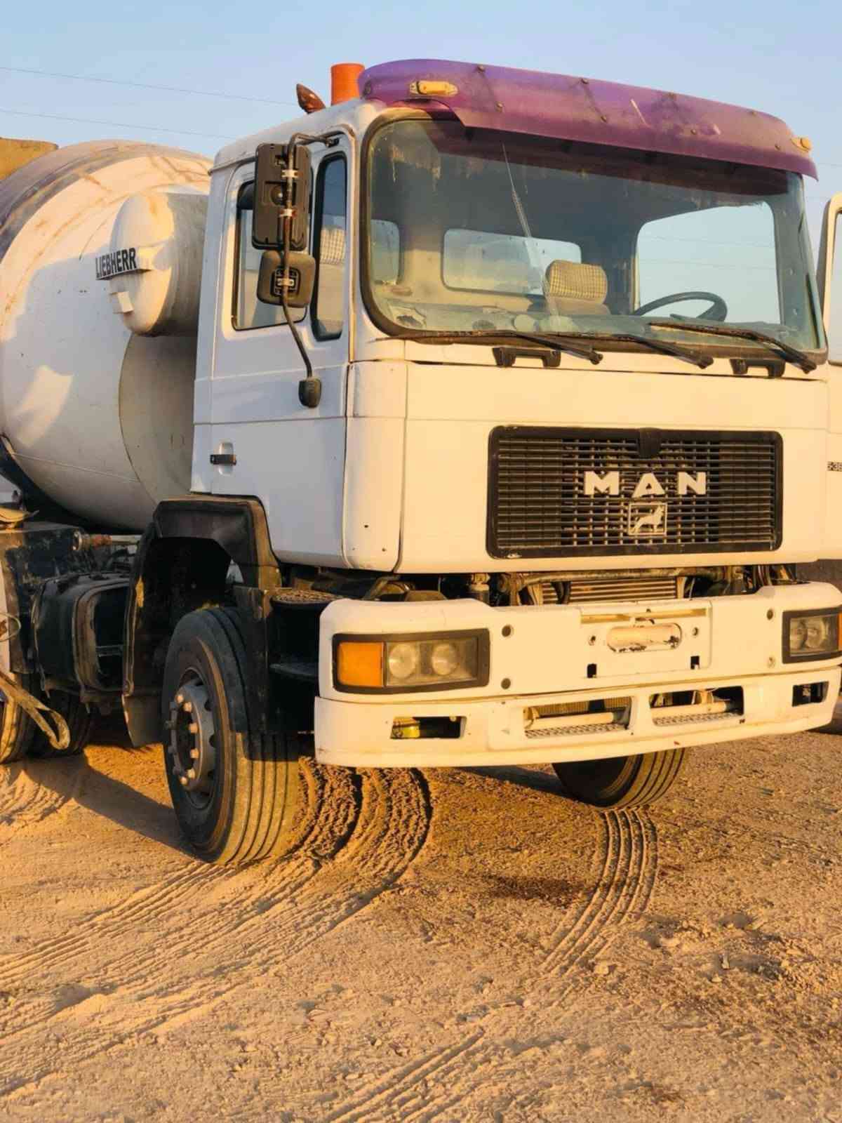 سلام عليكم مان صقر موديل 98 مجموعه سكانيه سياره نضيفه كير محرك خير من الله مكاني ديالى رقم ***********
