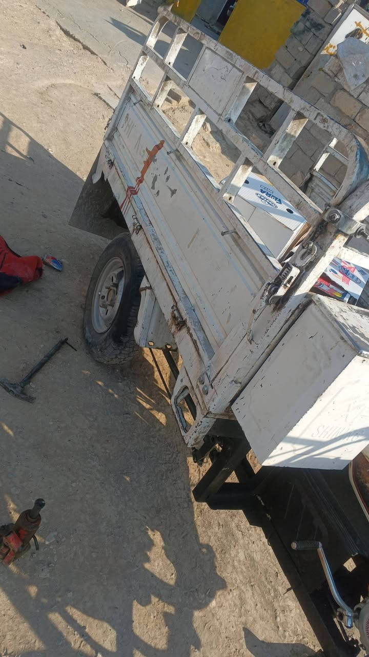 السلام عليكم ستوته للبيع موديل 23 محرك 24 السعر 825 بها مجال مكاني كركوك بنج علي شراي يتصل***********
