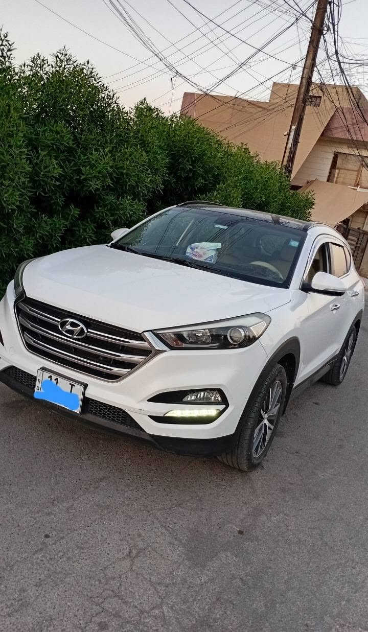 السلام عليكم
توسان 2018
وارد خليجي شركة الكاصد
السيارة مكفولة كفالة عامة  
رقم بغداد ب اسمي تحويل ثاني يوم
المواصفات:
فتحة سقف بانوراما
مكينة 2000 دوش
عدد المسافهkm125 
تبريد قطعتين
تحكمات ستيرن جهتين
شاشة أعطال
ويل 18 خمسه ويل 
3 أنظمة قيادة (نورمال / ايكو / سبورت)
حساسات خلفي
يدات أبواب نيكِل
كامرة خلفية دوارة
مرايا جانبية شفط
إشارات في المرايا الجانبية
شاشة أندرويد
ليد ضوء أمامي
بلوكترات أمامية في الأسفل
مرآيه القيادة كهربائية (تعكس الضوء لتقليل الإزعاج للسائق +
 شاشة الكامرة الخلفية تعرض عليها)
سايد بريك برجل
السياره عليه ادامه كامله كير مكينه تبريد كفاله 
صدرها جديد 
السعر 173اوبيها مجال 
العنوان بغداد السيديه 
رقمي ***********بي وتساب
