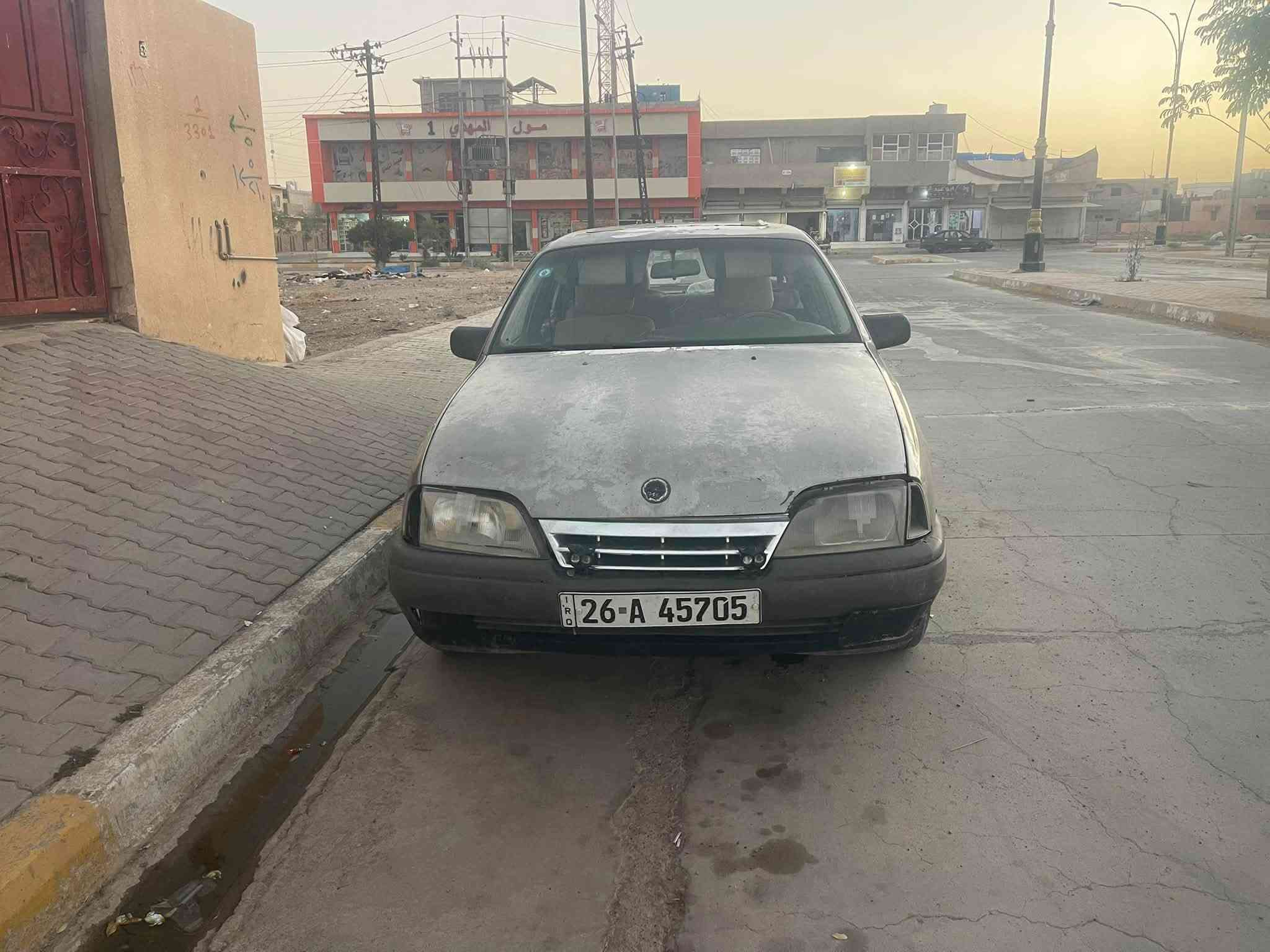 سلام عليكم اخوان سياره اوميكه موديل88 كير محرك شرط رقم دولي سنويه30 بسمي شرط تحويل ول قرامات سعر23 وبيها مجال 
التصال ولستفسار ***********
