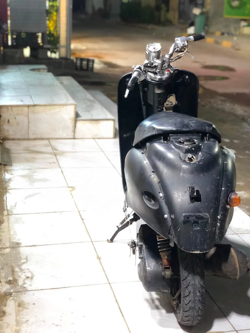 السلام وعليكم دراجة عبدالحليم 
البيع الدراجة جاهزي من كل شي 
بس الجوامع الامامي فقط 
السعر125وبيهي مجال شي بسيط وترهم مراوي
الستفسار اتصل بل رقم وبي وتساب
***********
