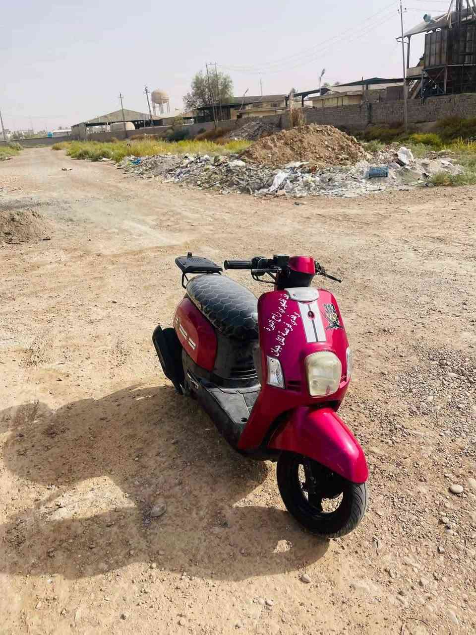 سلام عليكم بوليس للبيع 
الدراجه مشموره بلبيت 
دراجه خير من الله 
مكينه مفتوحه 
بيها نواقص قليله 
الدراجه نوزل سلف وهندر شغالات 
عنواني ديالى الرحمه
 سعر 400وبيها مجال *********** بعقوبة, ديالى
