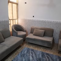ديوان للبيع بسعر مناسب  سبب البيع لضيق المكان  07506929450