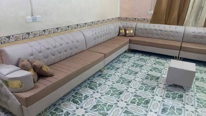 معمل حسين للتخم الدواوين 
نعمل بأحدث الطريقة الحديثة والالوان العصرية 
وتصليح كافة الاثاث وباسعار تنافسية 
العنوان السماوة منطقة 36 شارع السيد 
للاتصال وتساب 
***********
