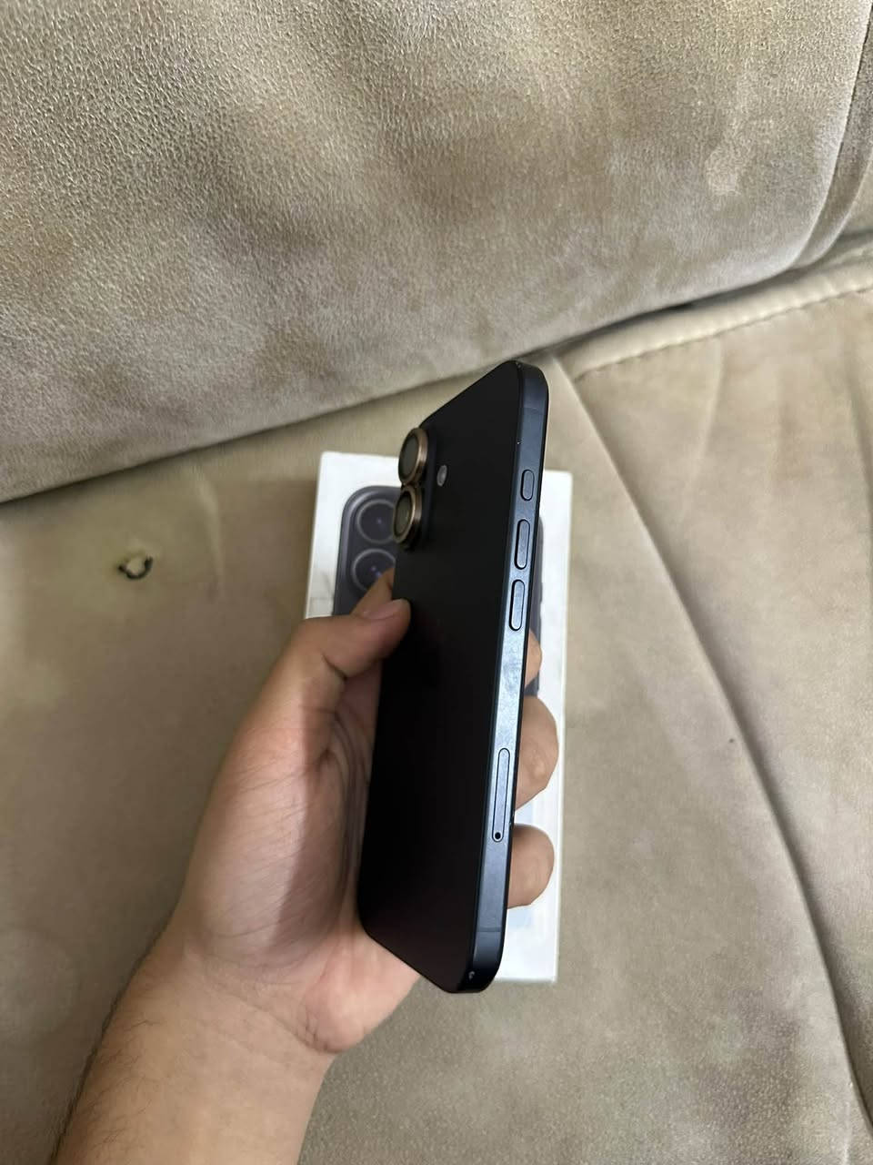 ايفون 16 • ١٢٨ • بطارية ٩٦٪