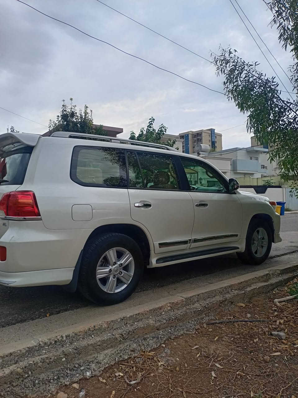 لاندكروز ٢٠١٣ • بدون صبغ • رقم اربيل