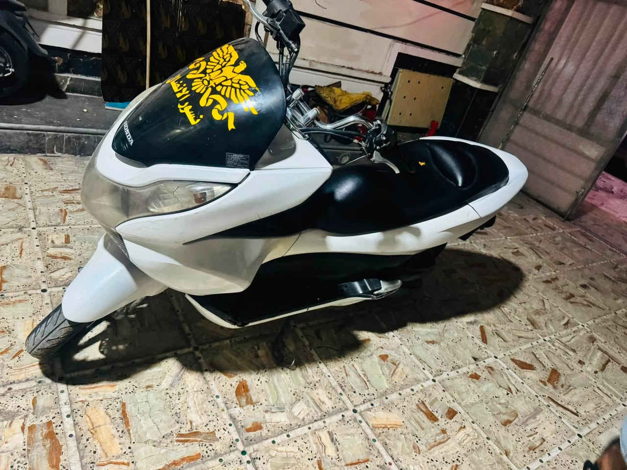 بي سي اكس جيل اول دراجه نضيفه أنعمه كلش لا بخار ولا نضوح مابيها كسور خير من الله رايدها 950 مكاني الحسينيه الراشديه***********
