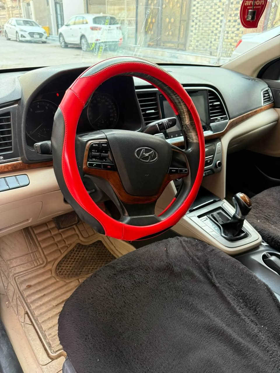 السلام عليكم النترا 2018 خليجيه محرك ٢٠٠٠ دوش فول مواصفات عدا البصمه سعرها ١١٠
