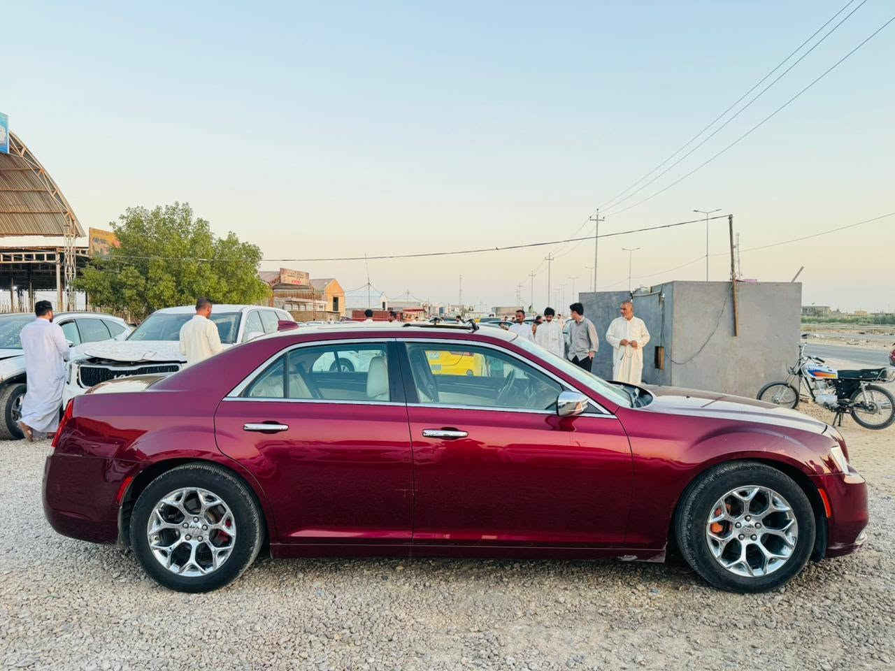 كرايسلر ٢٠١٧ كندي
*********** واتساب تفاصيل اكثر

حادثها جاملغ جهه الراكب نفسه الباب تبديل بدون عابر 

فول مواصفات 

كشنات خزن 

كشنات تدفئه تبريد 

كشنات كهربائيه 

برده خلفيه 

تبريد تدفئه اكواب 

بانوراما 

ويل حجم ١٨ تخم تاير كابسن 

السياره عليها ادامه كامله 

بعد هواي مواصفات
