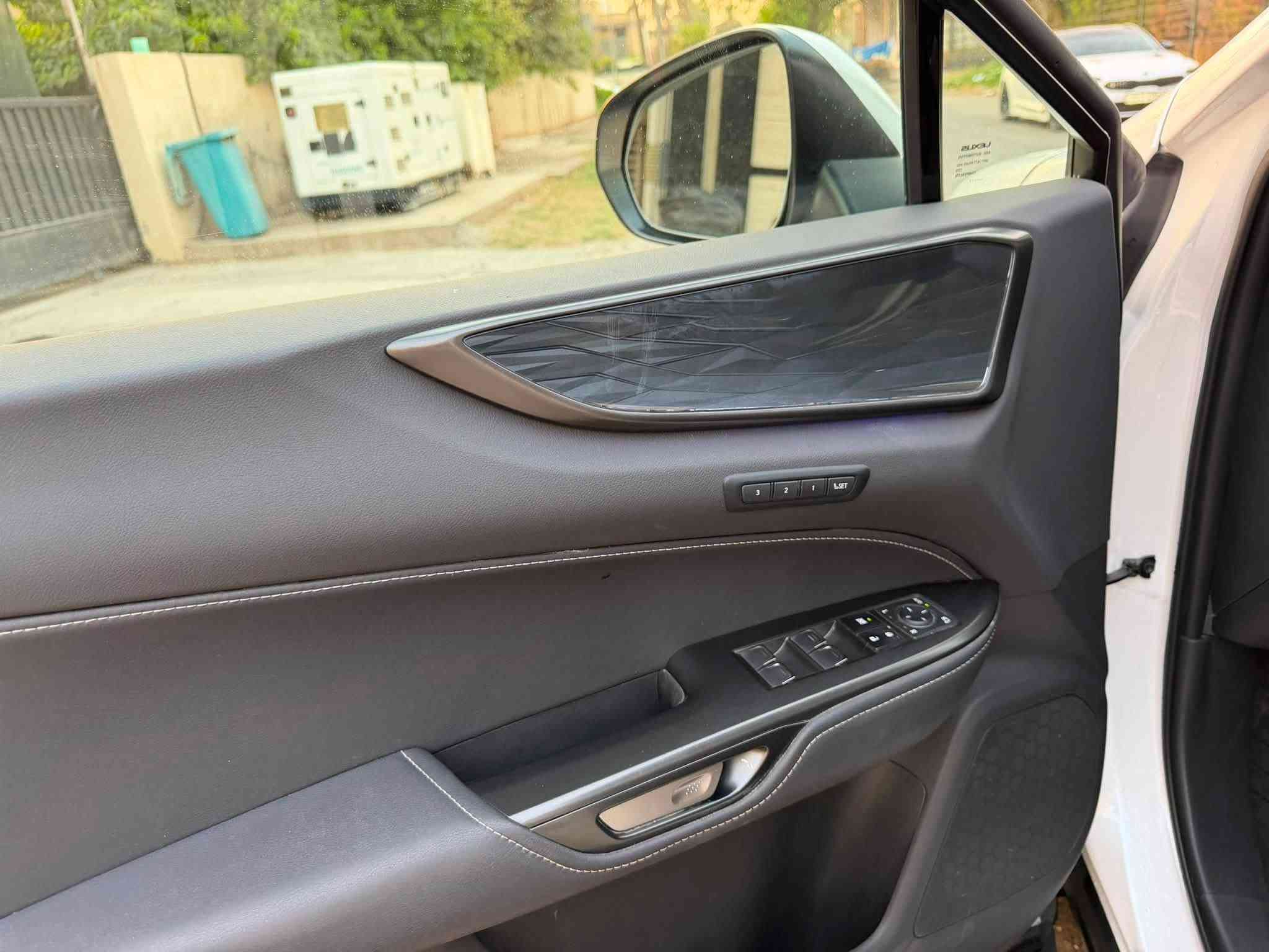 لكزز nx 350 هايبرد 
رقم يغداد
ماشية 6 الاف كيلو فقط
اربع كامرات
داتا شو
فول مواصفات

الضرر حوض سبير وبنيد وجاملغ خلفي مصبوغ
وجنطة مبدلة نفس اللون

السعر 250  ورقة

للتواصل  ***********

بيع  فقط  بدون مراوس
