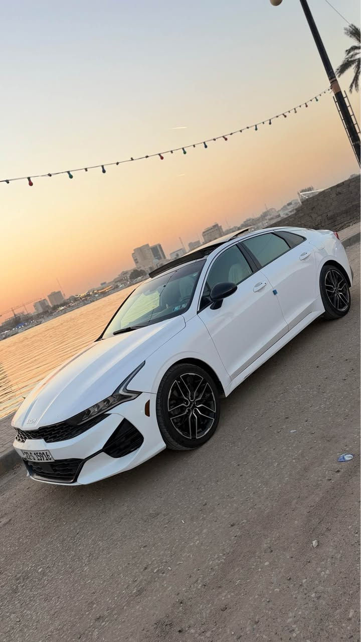 KIA K5 GT 2024 / 2.5T🚀
بيع او مراوس
رقم اربيل بأسمي 
فول مواصفات 
حادثها حافة البنيد نفسه مصلح وانضرب عندي الباب خلف الصدر ع وضعه السياره بدون صبغ بدون ايرباك بدون شاصي 

السعر 212 وبيها مجال بسيط 
مكانها بالبصره 
للاستفسار
*********** البصرة, العراق
