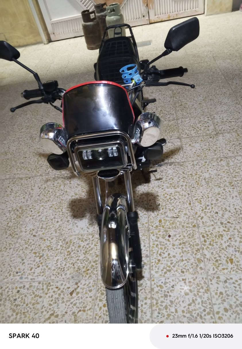 دراجه سيفان موديل26دراجه حلوه ونضيفه مكاني بعقوبه المفرك سعر850ضاغطه وزنجيل ***********
