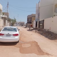 يوجد قطعة طابو صرف المساحة 100متر الوجه 5 والنزال 20  شارع 80 محيزم 4 ...