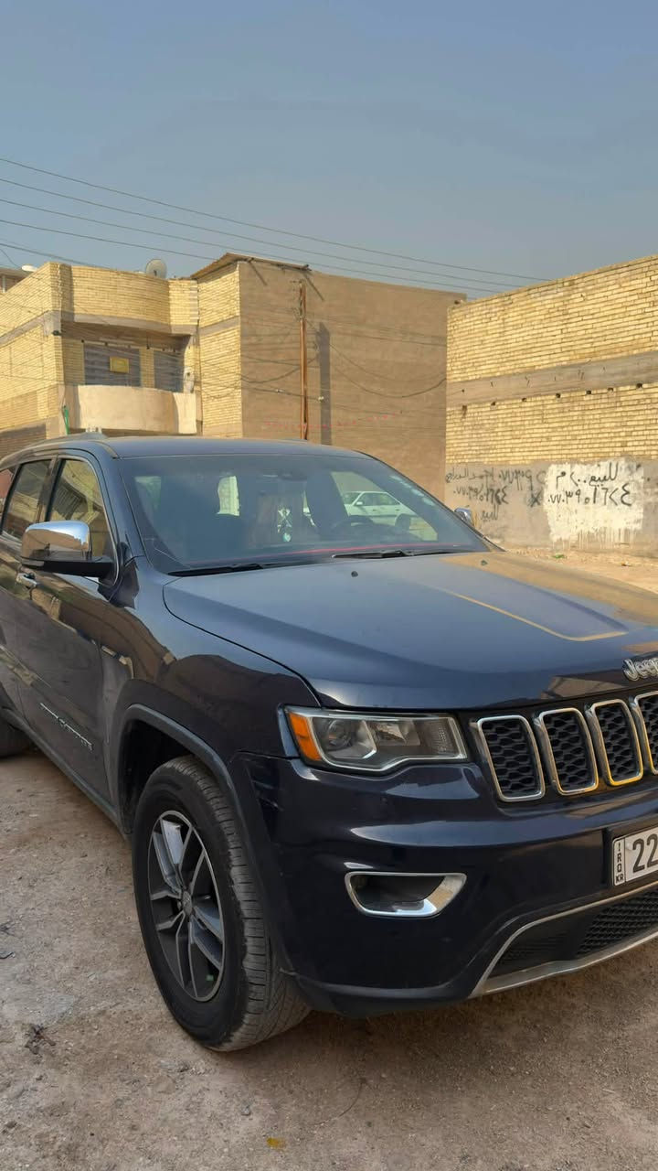 جيب كراند شيروكي ٢٠١٨ امريكي نص فول سيارة نضيفة مكان السيارة بغدادسعر ١٩٥ وبيهة مجال
رقم ***********
