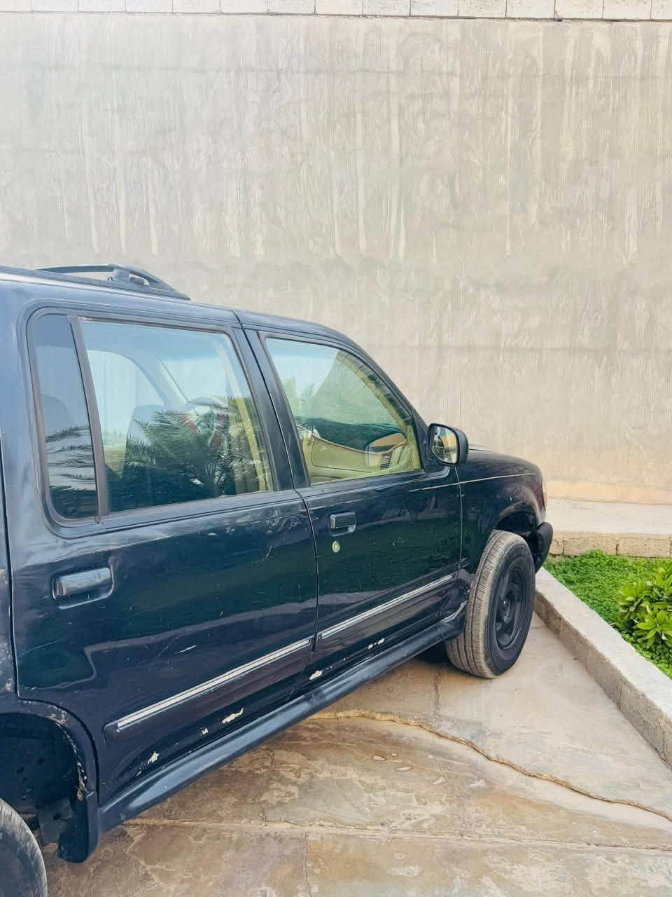 للبيع فورد اكسبلور موديل 2000 كير ومحرك صدر تايرات جدد سيارة نظيفه مال بيت رقم بغداد شرط التحويل والغرامات 
الضرر صبغ جاملغ خلفي  فقط

السعر 55 

***********
***********
