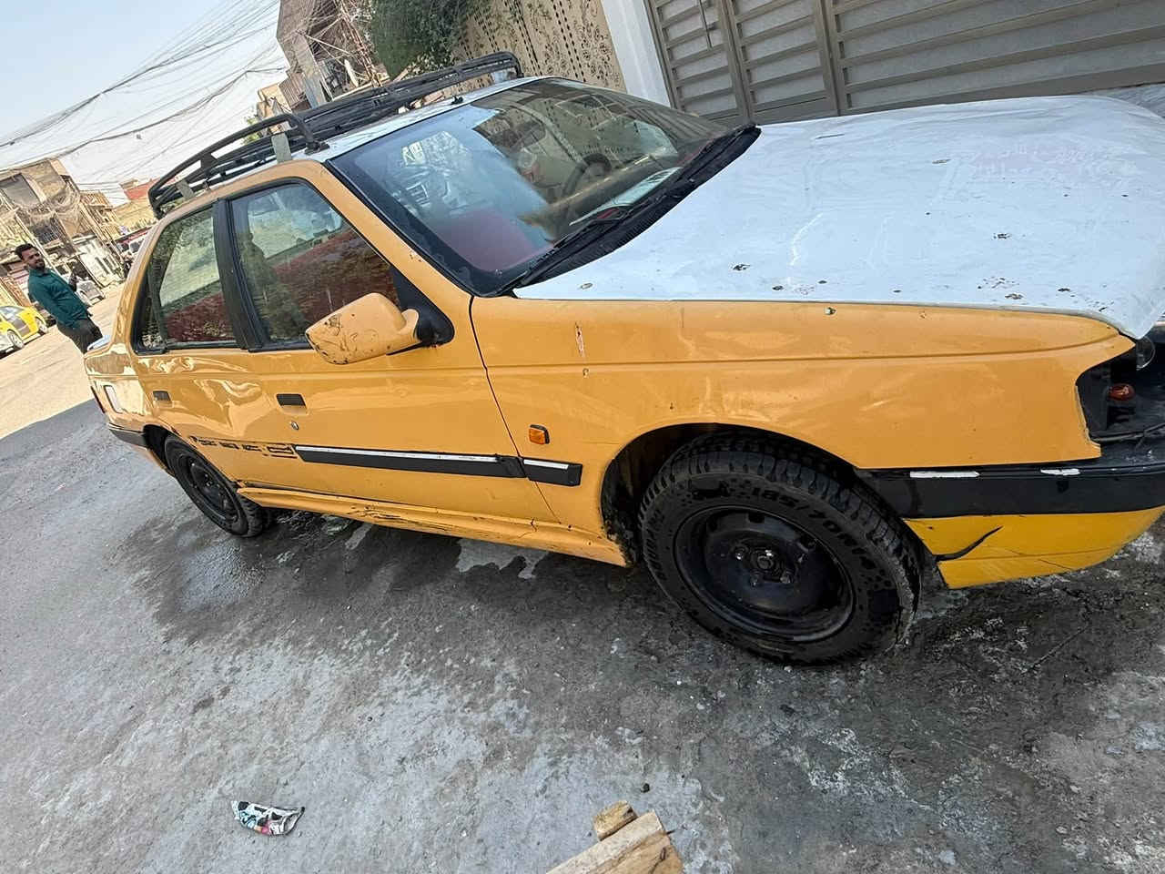 السلام عليكم بيجو 2010 السياره مصفره غرامه وهئيه والرقم جديد إنكليزي السعر 17الموقع البلديات 
الرقم : ***********
