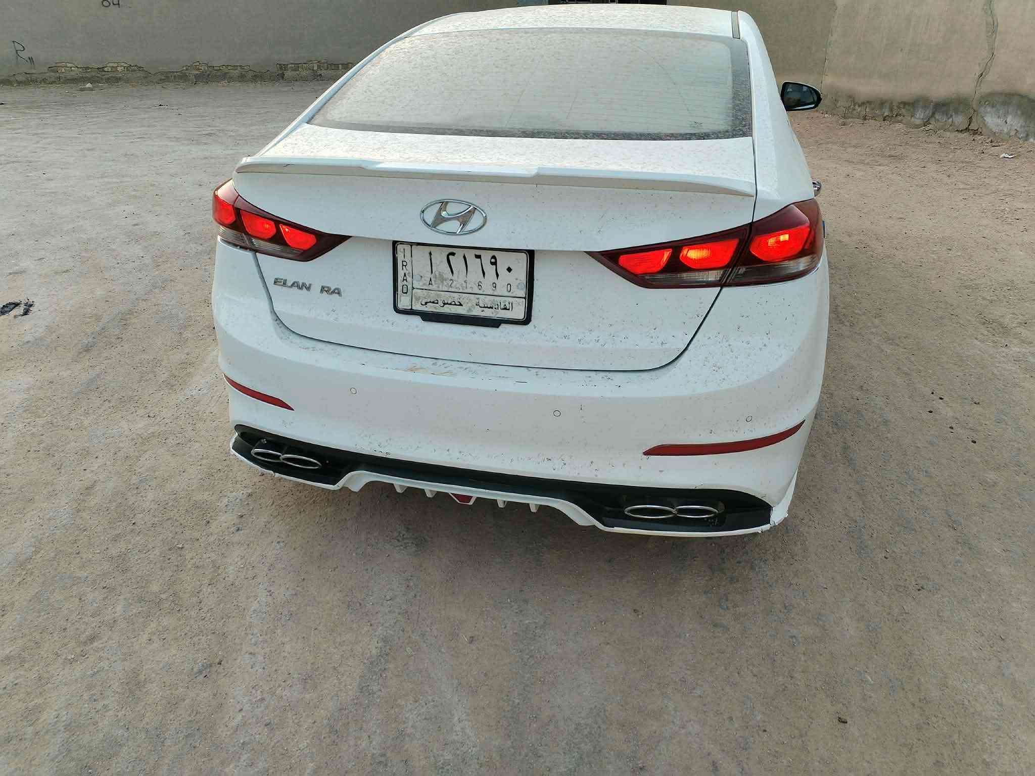 السلام عليكم النتره مديل 18 خليجي فوال  بصمت أبواب شاره بلل مري مري شفط تحكم ستيرن فتحه فوال عده البصمه رقم قادسيه باسمي سياره بيها صبغ باب خلفي وشويه بارد فقط بدون معجون مكينه 2000 كير ومحرك كفاله تبريد ثلج حداديه تخم تاير كلها جديد مكلف بنشر رقم (***********)
