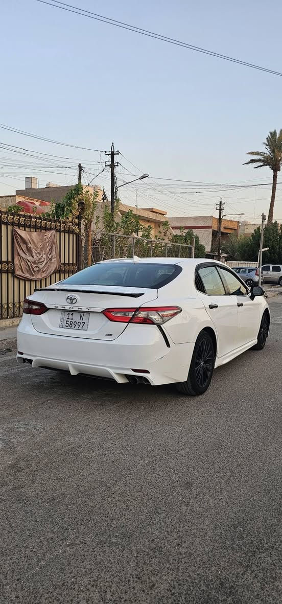 تيوتا كامري 2019 للبيع
السيارة وارد امريكي فئة SE 
مواصفاتها كشنات جلد كشنات كهرباء شاشة كبيرة تحكمات سايد بريك قدم لايت زنون صندوق بصمة ويل كب سبورت دعاميات سبورت مكينة 2500 لايت لد خلفي رقم بغداد تحويل مباشر صور الحادث والسونار منشورات بيها كافة التفاصيل ..
مكاني بغداد 
السعر :138$ 
***********
***********
