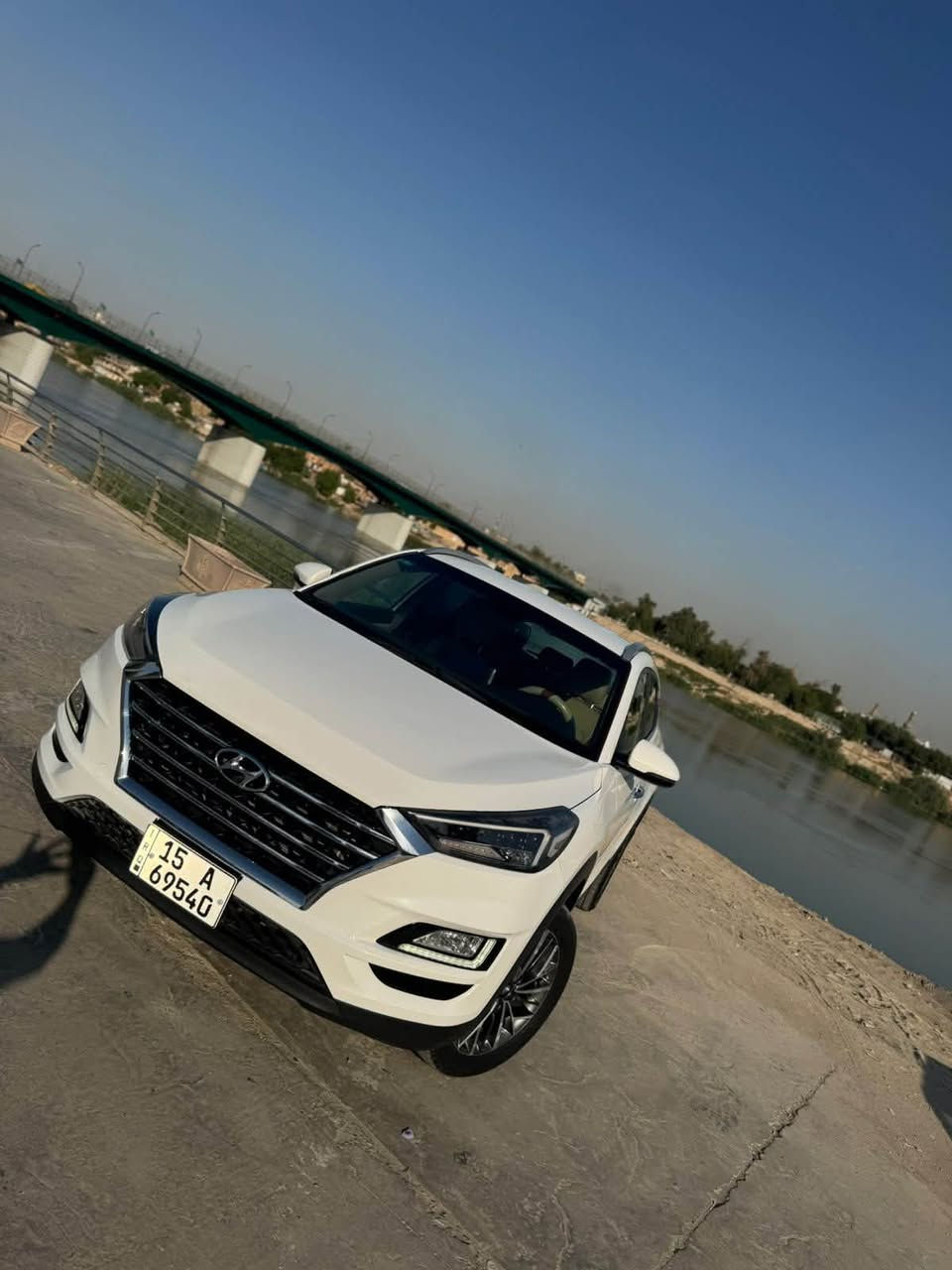 السلام عليكم توسان 2019 خليجي
رقم انكليزي هزه وسنويه جديده 
سياره جديده بمعنه الكلمه ماشيه ٢٠٥    فووووول موصفات محرك وكير شرط شركه
محرك 2000دوش 
السعر ١٥٧ ومجال بسيط اخوان 
بصمه تشغيل
كشنات كهرباء
كشنات جلد
بصمه ابواب
تشغيل عن بعد 
تبريد قطعتين
مري شفط
شاشه كاربلي
تحديد مسار
ثلاجه بل جكمجه
حاكيه بلوتوث
انظمه قيادة
كامره حساسات + كشافات
بعد بيهه هواي موصفات 
السياره بيهه ٣ قطع تبديل نفس اللون 
مكان سياره بغداد الكاظمية
للستفسار رقم ***********

