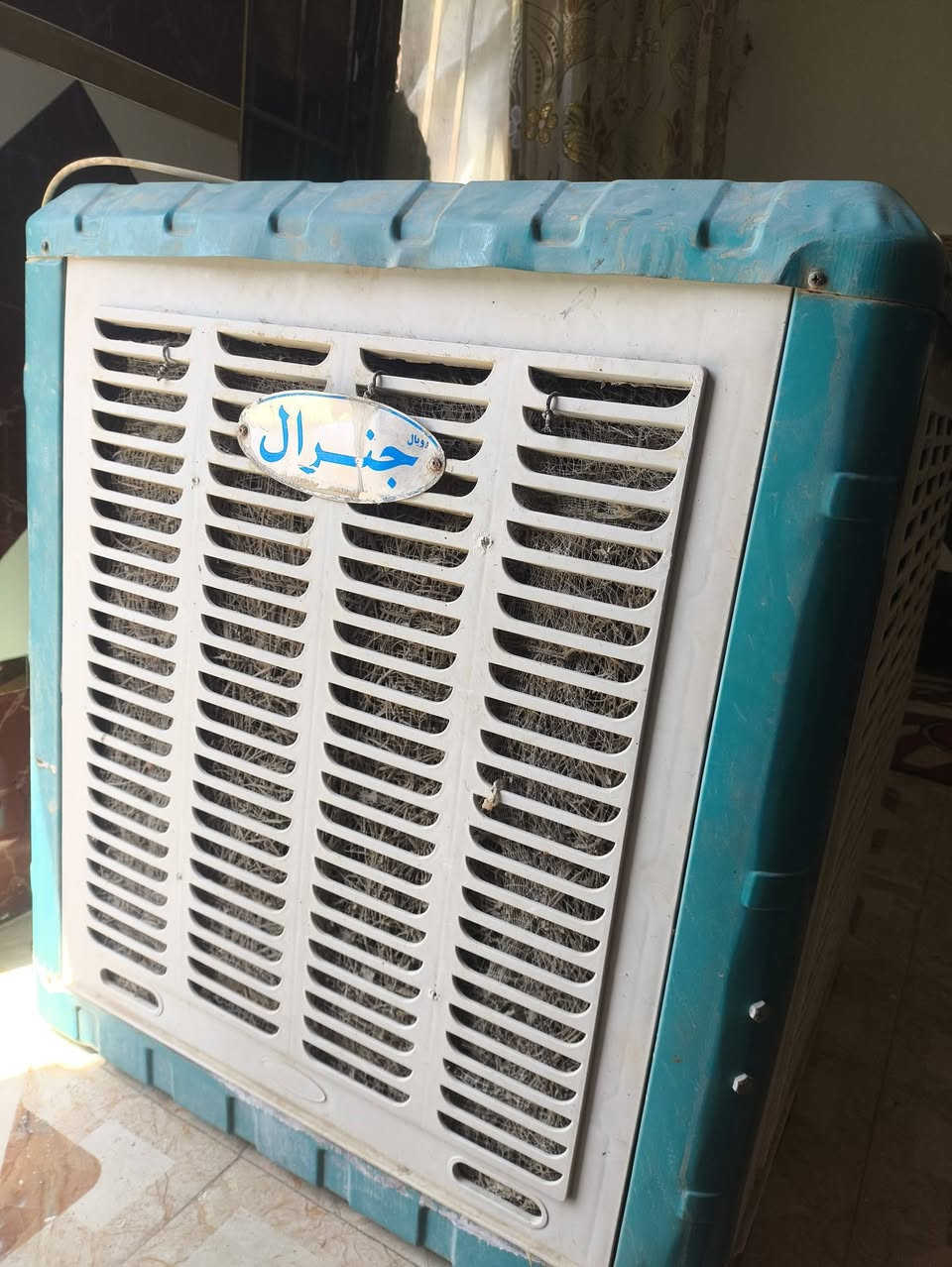ميسان حي الوحده
مبرده جنرال جايبينها كسر استخدام صيفيه وحده 
بس من تركناها طلع شويه صوت بالماطور الصور كدامك متروسه تراب ما مغسوله وسريعه كلش بالدفع الي يريدها يراسلني سعرها مناسب ليش تشترون جديد ب200 هاي ب60 الف للاتصال *********** الله شاهد المبرده كلش جديده
