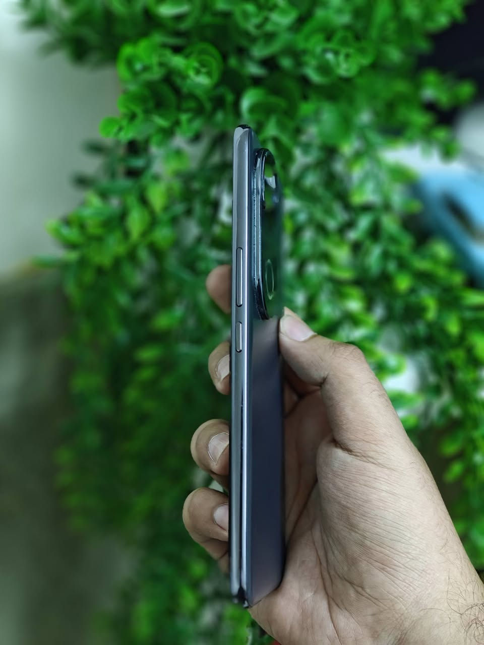 Vivo v50
كامل الملحقات 
السعر 450
مكاني بغداد شارع فلسطين 
***********
