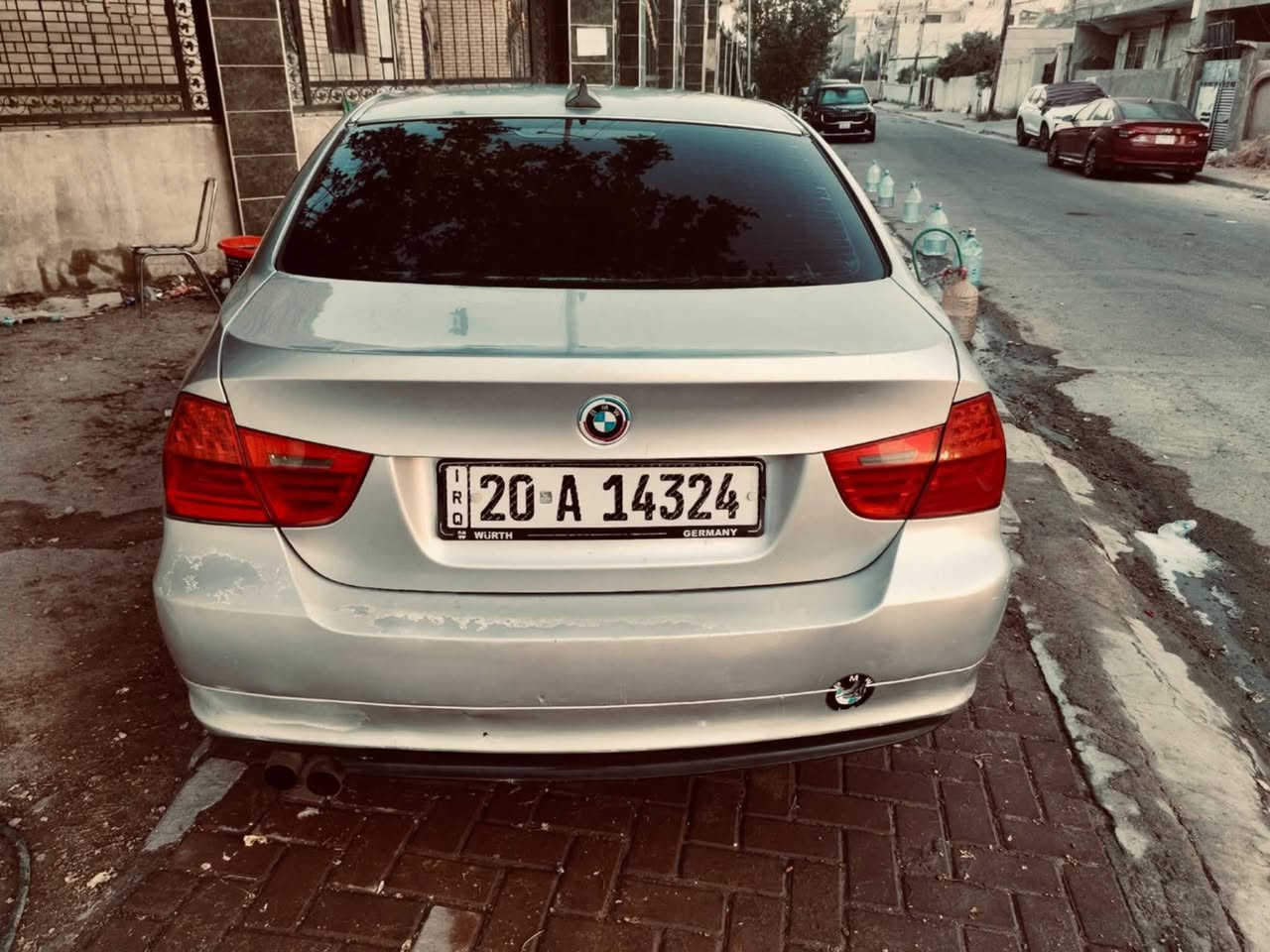 سلام عليكم للبيع E90 موديل 9 حجم 328 فول مواصفات سلايت كشنات كهرباء ونظام ميموري تخم تاير ويل 17 تبريد قطعتين ثلج ماشاءالله بصمه تشغيل السعر 85 وبيها مجال للطيبين عنوان بغداد البياع ***********
