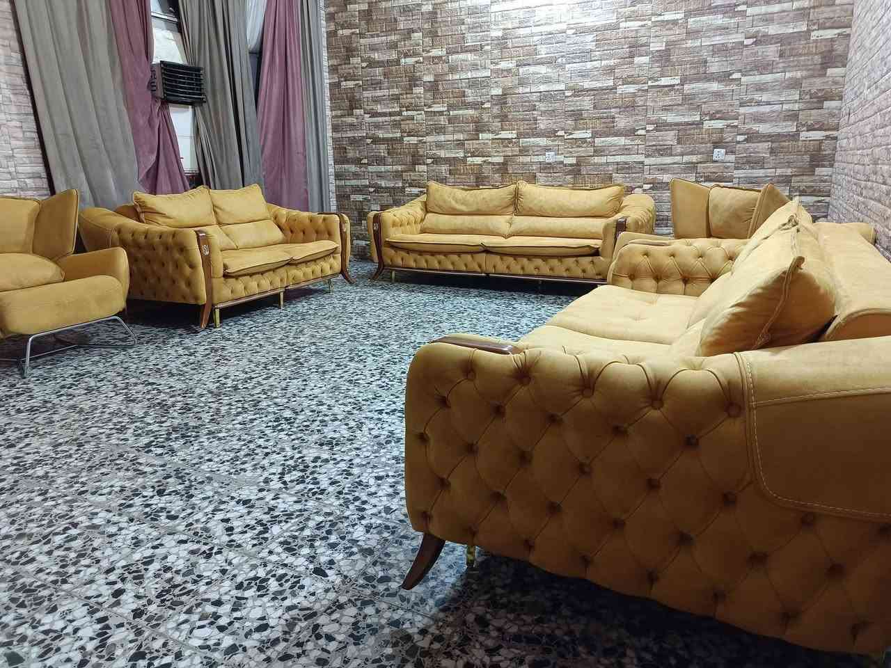تخامه تركيات أصليات 20 نفر خوات الجدد واحد ملكي والثاني مودرن أثنينهن بمليون قفلهن وذا تريد واحد سعره يختلف العنوان كوفه حي كنده ستفسار ***********
