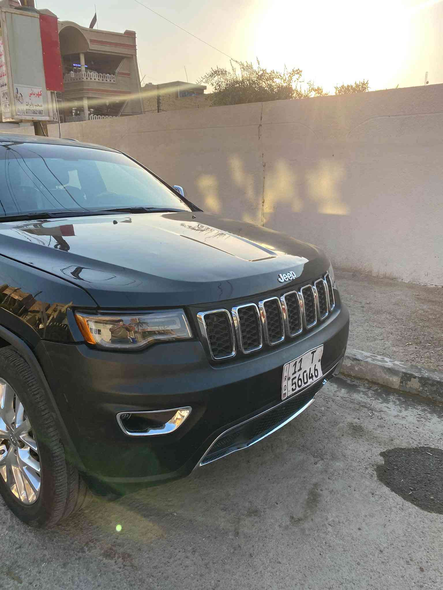 سلام عليكم جيب كراند شيروكي موديل ٢٠١٨ السياره ابيعه الك عام بيه من الخارج حادث تكمتين وربع قماره وبيه هسه طخات موضحه بل صور مكينته خير من اللّٰه السياره رايدله ترتيبات بس شعندك مراوس نزل وإذا بيع
فوتلي خاص للتواصل ***********
