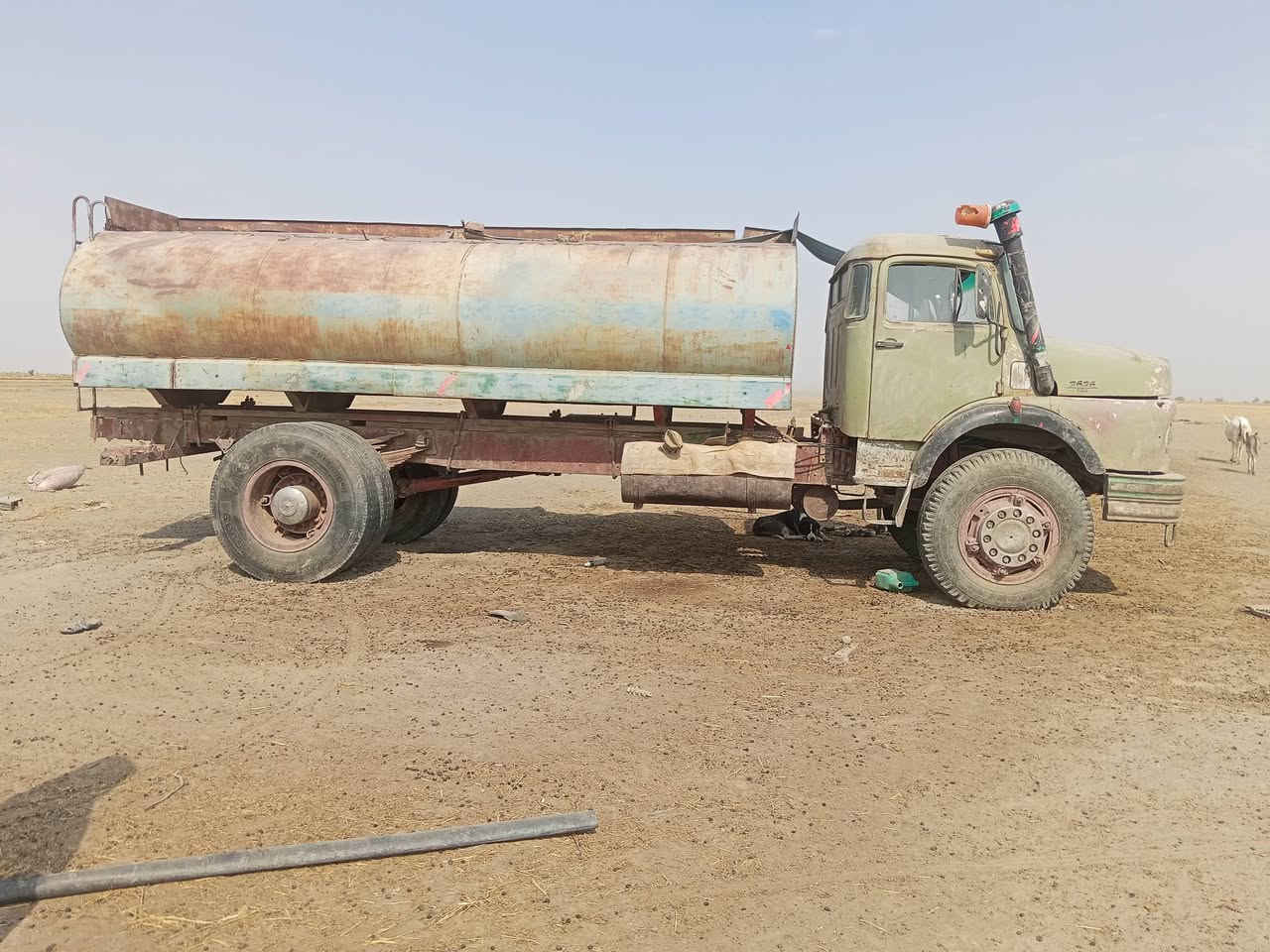 قجم للبيع موديل 69 شرط شاصي وكير محرك ينقص الكشره شوفت حينك رقم الماني سنويته مجدده 2023 مداوره ثاني يوم *********** تصل
