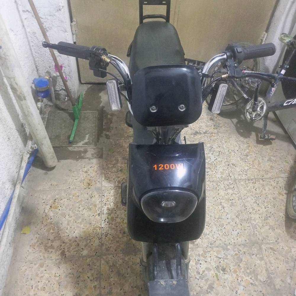 شحن • ٤ بطاريات • شاحنة اصلية
