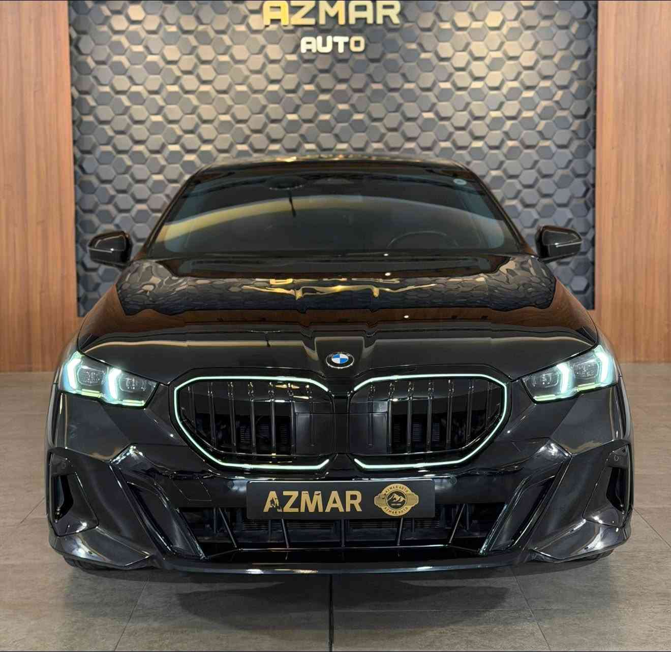 Bmw 520i M pro package خليجي🇩🇪
موديل: 2024 
وارد: خليجي ✅
دواخل :لدات كرستال
نضافة : سياره 100% 
السعر : 420$ ورقة

لوگژري:الفخافه🔱
مواصفات سياره فول 
دواخل احمر لون راقي
بانوراما
٥ بردات
7 مود تغير شاشات
شاشات ديجتل
لدات متنوع الخلفيات
اوتو بارك 
تحكم من الموبايل بلكامل
تحكم عبر التكلم بلكامل 
تنوع القياده ٦ مراحل
حساسات ٣٦٠ درجه
شاشه عربيه بلكامل
شاشة تبريد مركزي خلفي
صندوق كهرباء
رادارات امامي خلفي جوانب
كسنان مساج وخزن وكهرباء
ترحيبbmw
بيها شبر جاملغ خلفي صبغ بدون دواخل

سعر: 420$ ورقة
للاستفسار : ***********
العنوان : السليمانية المعارض الجديدة شركة ازمر اوتو معرض رقم ٣٤
