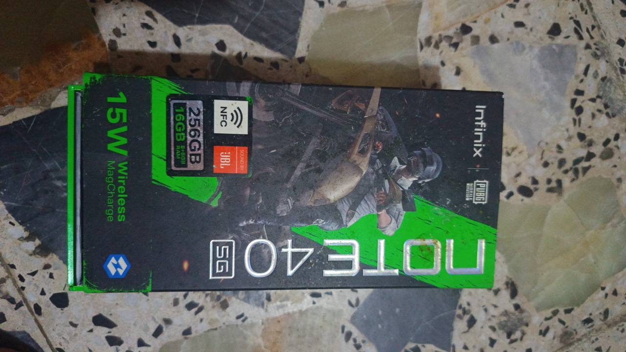 نوت 40 5G • ٨+٨ رام • ٢٥٦ جيجا