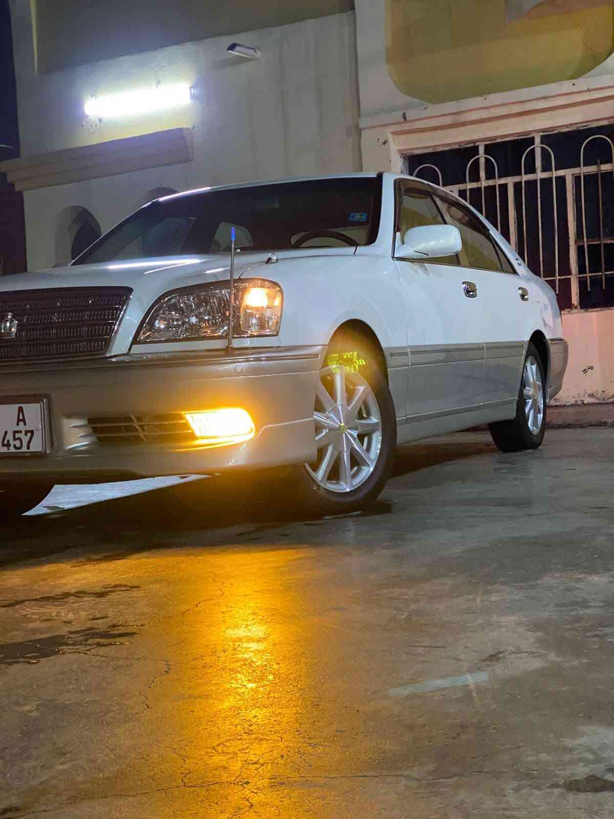 تويوتا كراون • ٢٠٠٢ • محجل خضراوي