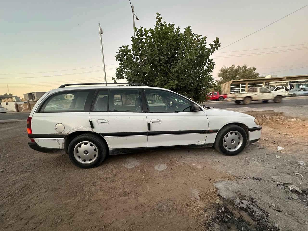 اوبل اوميغا • ١٩٩٥ • محرك ٢٠٠٠