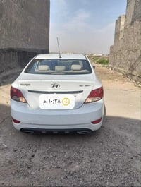 اكسنت موديل 13 خليجي محرك 1600 رقم بغداد  كير محرك مكفول  بيها قطعتين ...